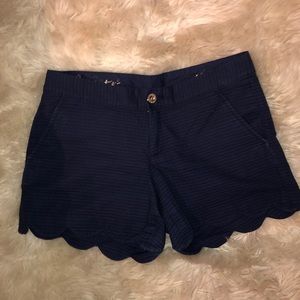 5” Buttercup Scallop Hem Short